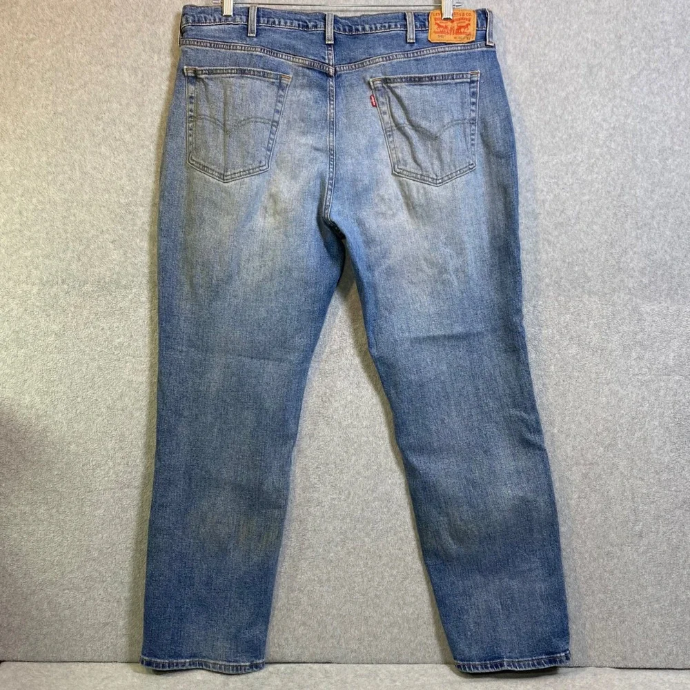 Levi's 541 Athletic Taper Jeans Men's 40x32 Medium Wash Denim Classic Fit EUC